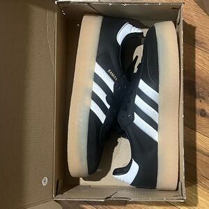 black and white adidas sambae